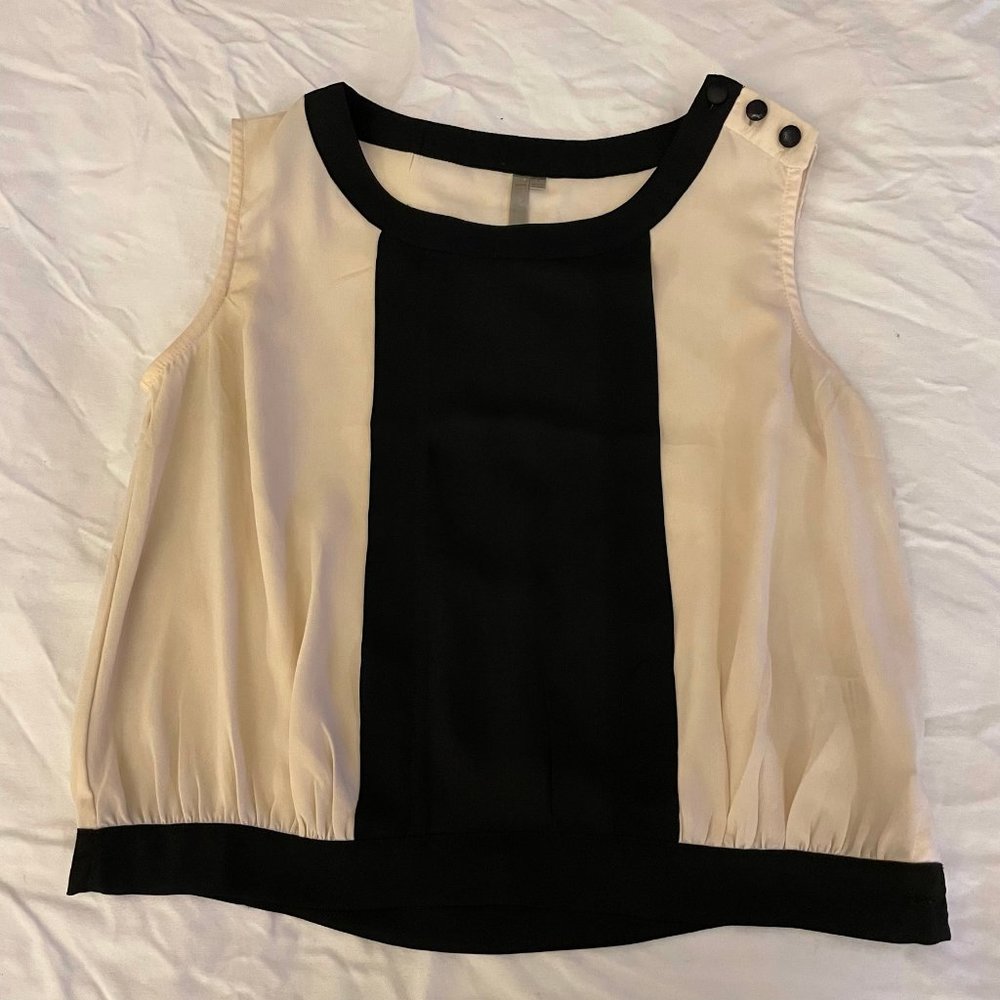 3/$20 sleeveless blouse